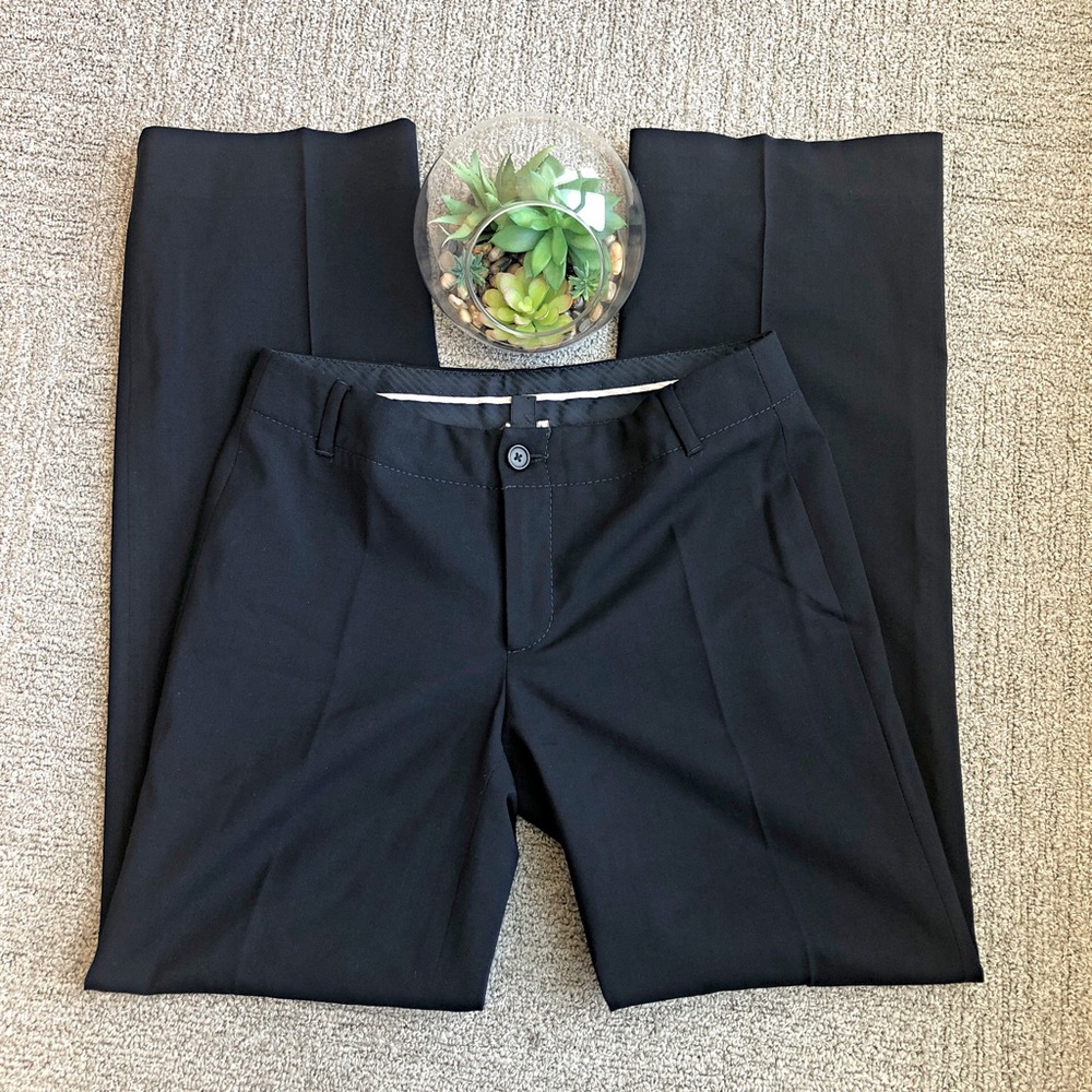 2/$20 💙 Banana Republic Contoured Fit  Sz 2 0074